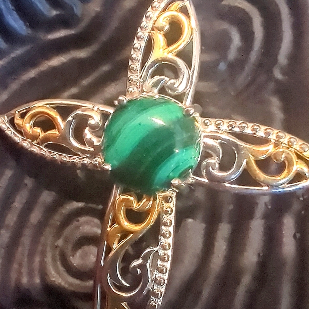 Malachite Cross Stainless Steel Pendant - Picture 3 of 10